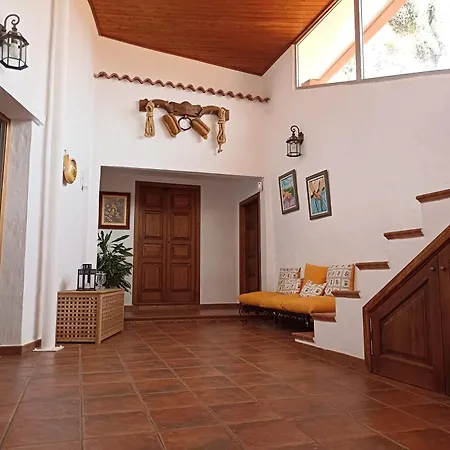 La Yedra San Mateo بيت للعطل *
