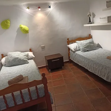 بيت للعطل La Yedra San Mateo Arbejales